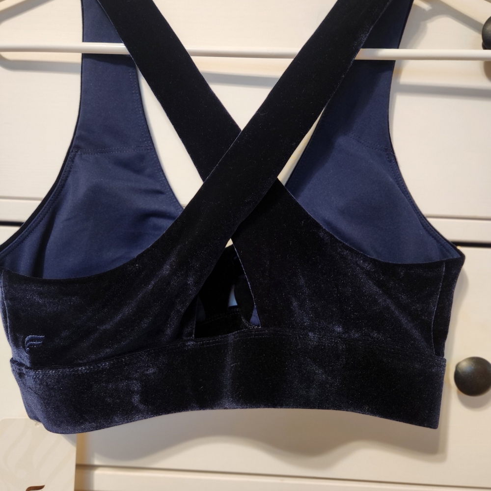 Navy 3 Piece Fabletics Set - Picture 7 of 16